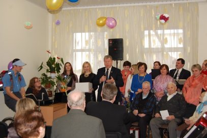 Svėdasų senelių globos namai šventė gimtadienį