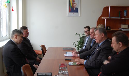 Savivaldybėje lankėsi Panevėžio vyskupas Linas Vodopjanovas 