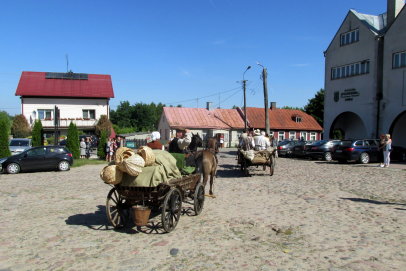 Iš Punsko į Niūronis darda mediniais ratais