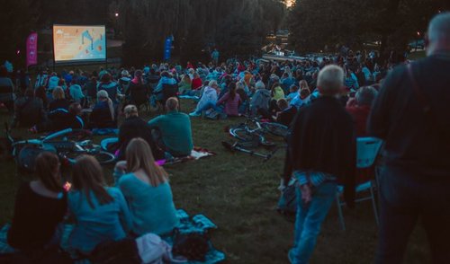 Lietuvą apvažiuosiantis „Kino karavanas“ skelbia vasaros maršrutą