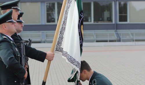Iki liepos 15 d. VSAT dar laukia būsimųjų pasieniečių dokumentų