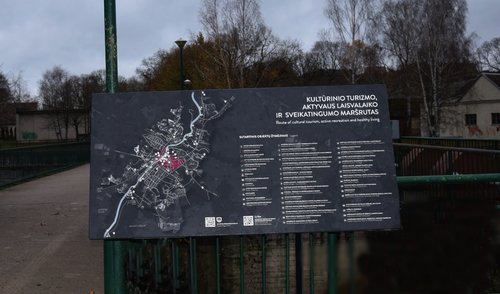 Informaciniams stendams suteikiamas naujas vizualas, naujas dizainas