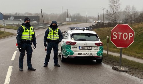 Savaitgalį į miestus neįleistos 294 transporto priemonės