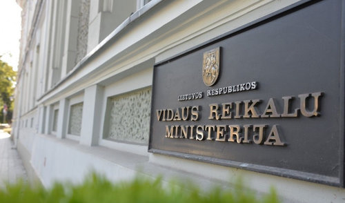 VESK: siūloma parengti etapinį atlaisvinimų planą, Vyriausybei teikiami pasiūlymai leisti daliai...