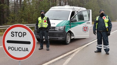 Naujųjų metų sutikimo naktis ir šventinis savaitgalis praėjo be didelių incidentų