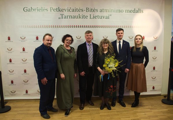 Jolantai Pupkienei įteiktas Gabrielės Petkevičaitės-Bitės  atminimo medalis „Tarnaukite Lietuvai“