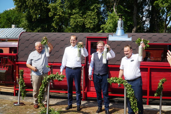 PRISTATYTA ANALOGŲ LIETUVOJE NETURINTI PRAMOGA – SIAURUKO VAGONAS SU PIRTELE IR KUBILU