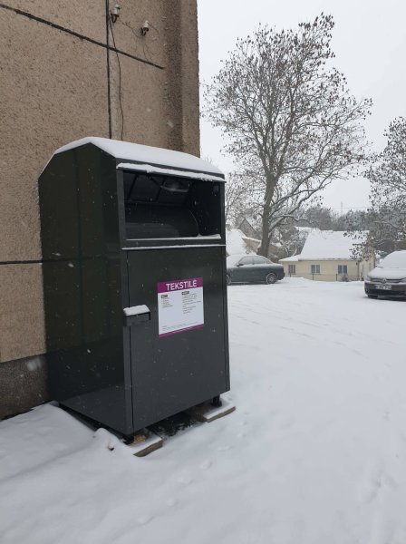 Visose rajono seniūnijose pastatyti nauji tekstilės atliekų surinkimo konteineriai