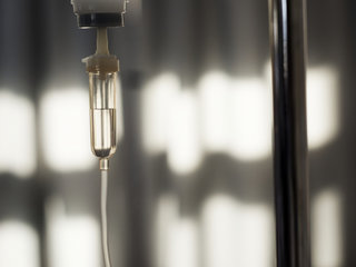 Gyventojai raginami pranešti apie neteisėtą lašinių infuzijų naudojimą