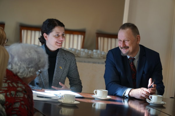 ANYKŠČIUOSE LANKĖSI SOCIALINĖS APSAUGOS IR DARBO MINISTRĖ MONIKA NAVICKIENĖ