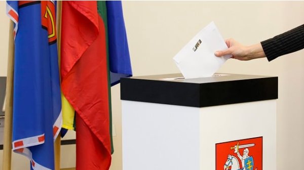 Prasideda pakartotinis balsavimas iš anksto. Renkami 34 Lietuvos savivaldybių merai
