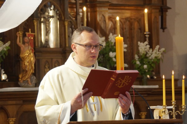 VIEŠINTŲ BENDRUOMENĖ PAMINĖJO 20-TIES METŲ JUBILIEJŲ