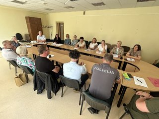 Įvyko pirmasis Anykščių rajono savivaldybės Smurto artimoje aplinkoje prevencijos komisijos posėdis