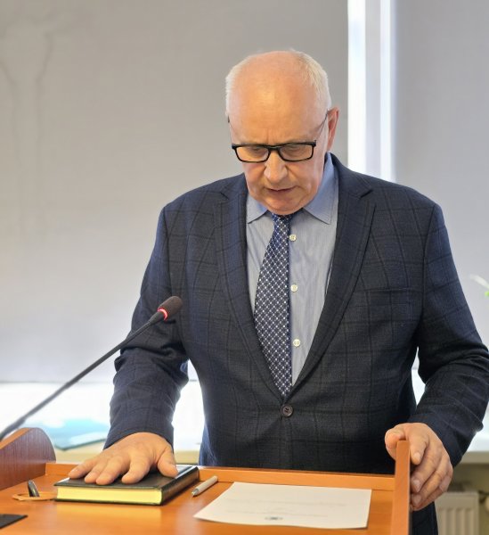 Pokyčiai Savivaldybės taryboje - prisiekė naujas narys