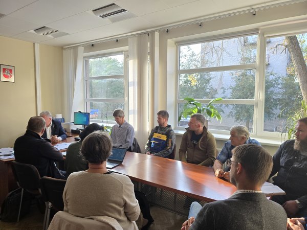 AB „VIA LIETUVA“  ATSTOVAI SUSITIKO SU ANYKŠČIŲ RAJONO ŪKININKŲ SĄJUNGOS ATSTOVAIS DISKUSIJAI